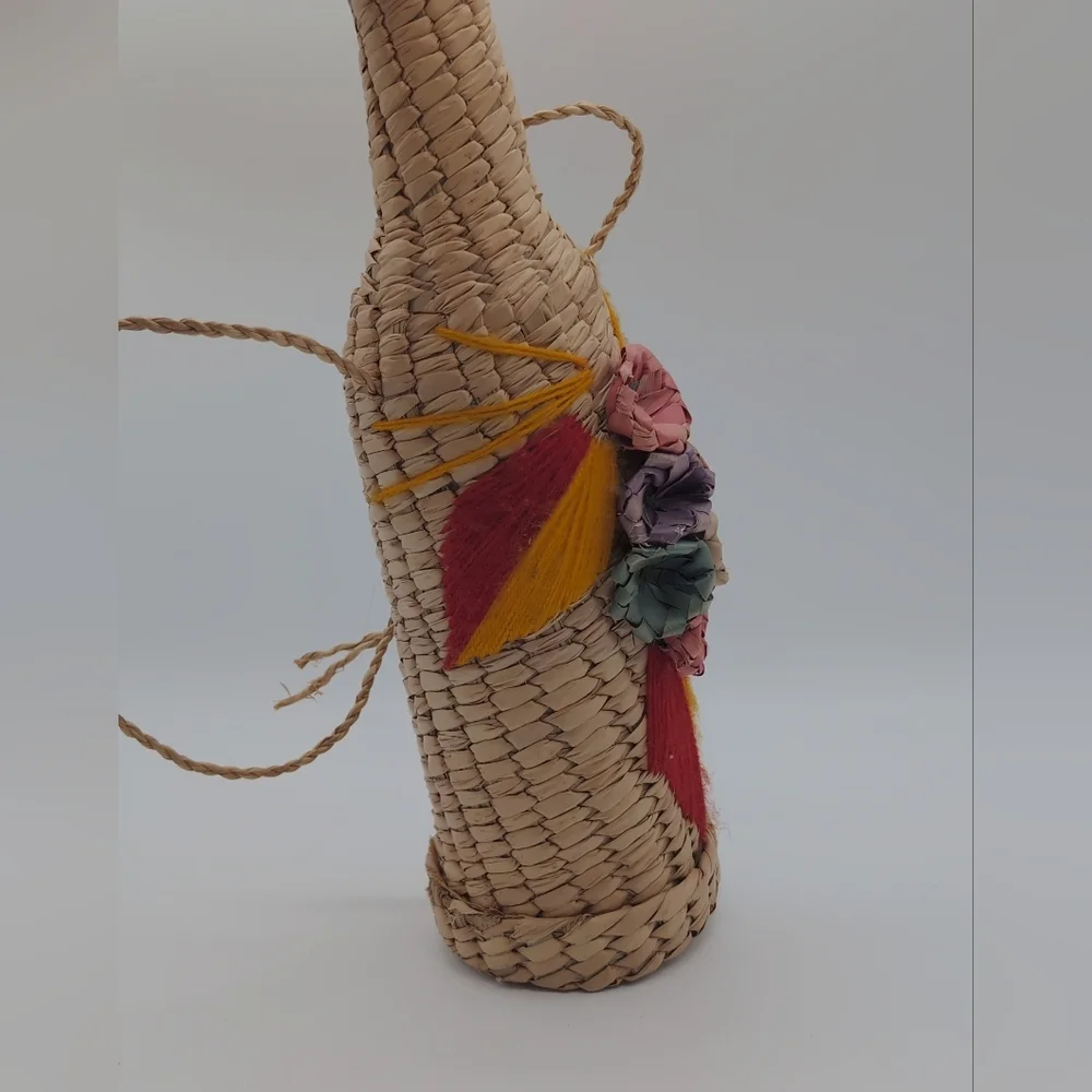Wicker Floral Woven Wine Bottle Holder Rattan - Picture 5 of 5